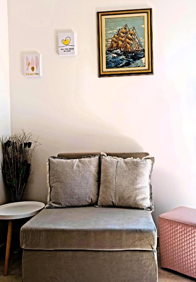 Studio Apartman Olivera 罗维尼 外观 照片